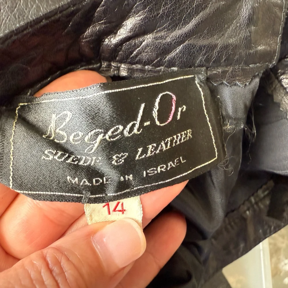 Beged -Or Israel‎ Vintage Black Midi Pleat Leather Pencil Skirt 14 More Like 6